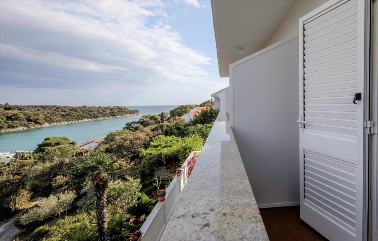 App&Rooms Anica Kampor Exterior photo