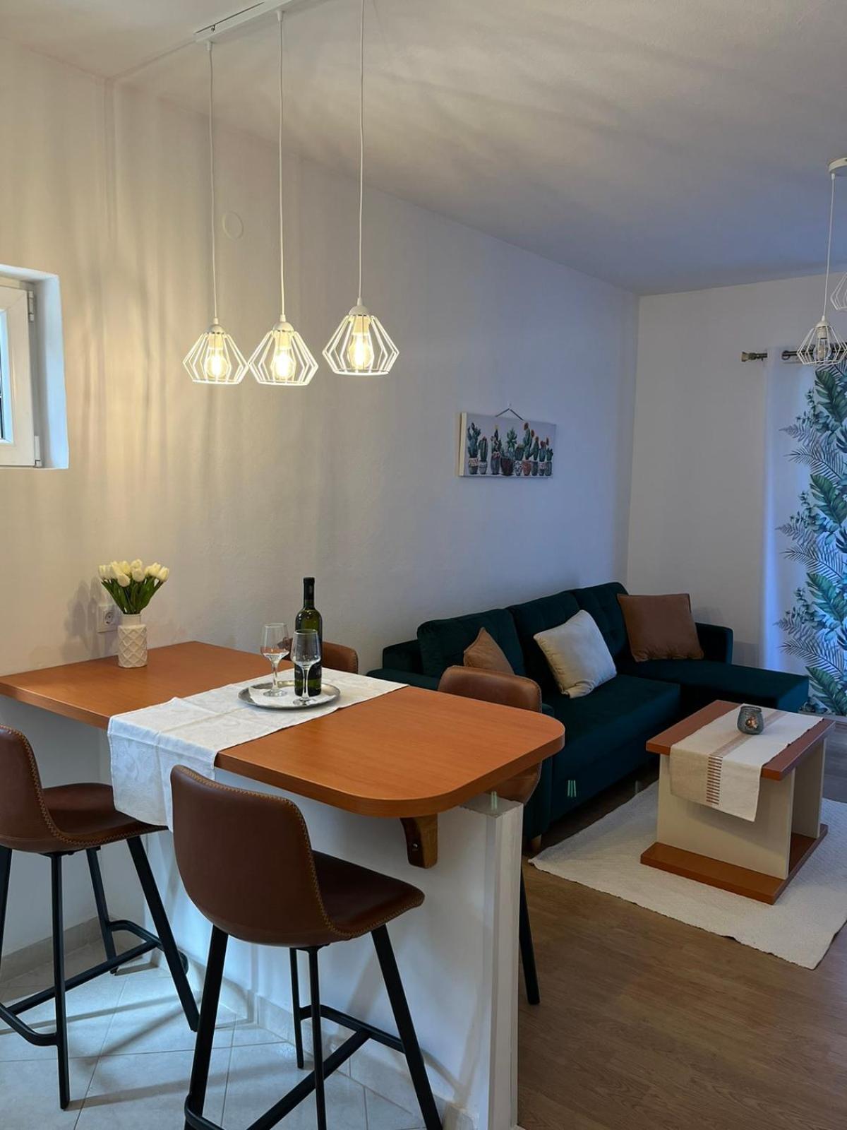 App&Rooms Anica Kampor Exterior photo